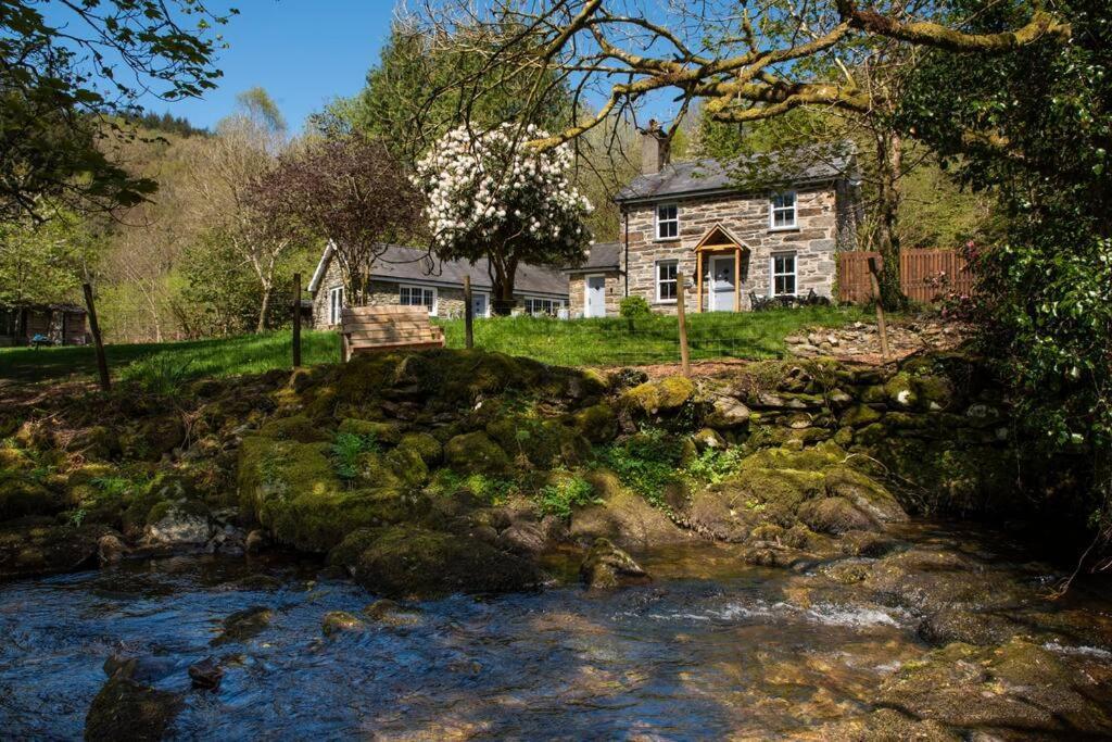 Charming Riverside Cottage In Snowdonia National Park Tanygrisiau Exteriér fotografie
